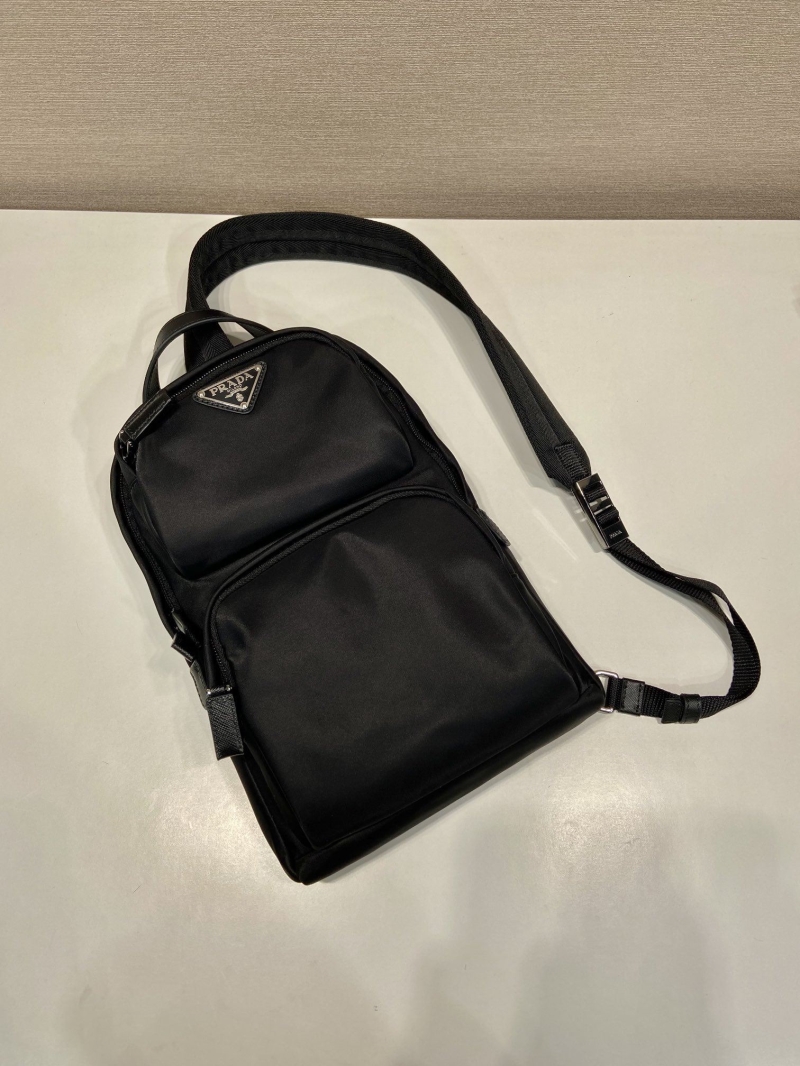 Pra*a waist chest packs